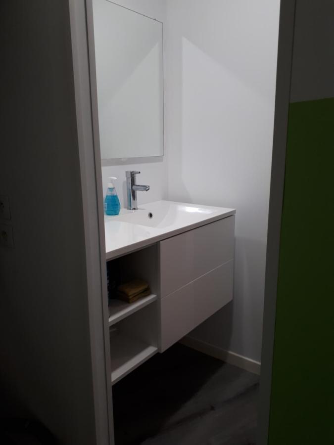 Appartement En Duplex Viviers Exteriör bild