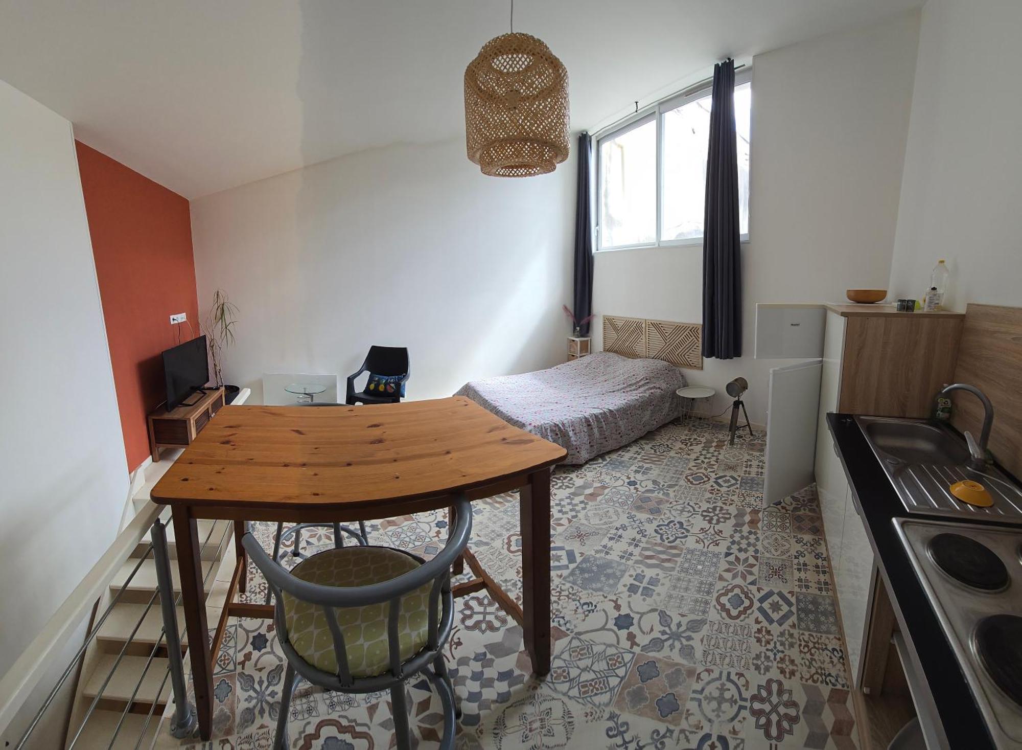 Appartement En Duplex Viviers Exteriör bild