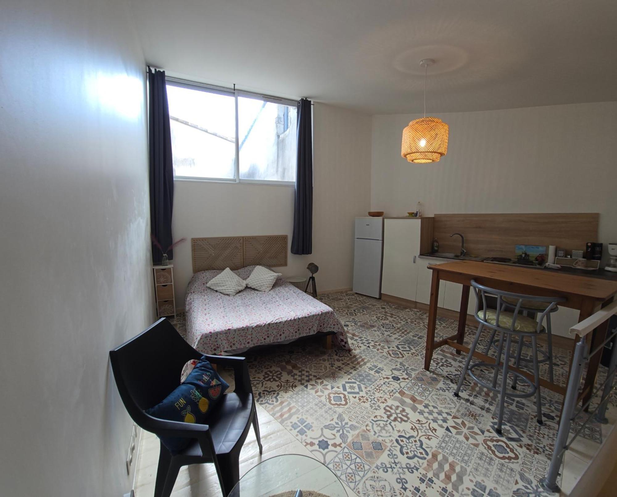Appartement En Duplex Viviers Exteriör bild